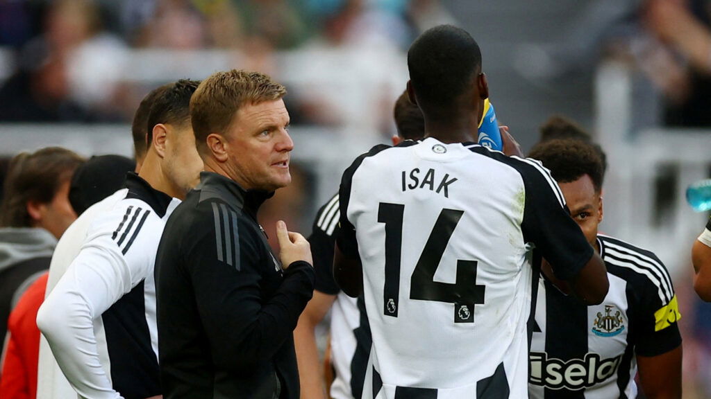 Eddie Howe Alexander Isak Newcastle