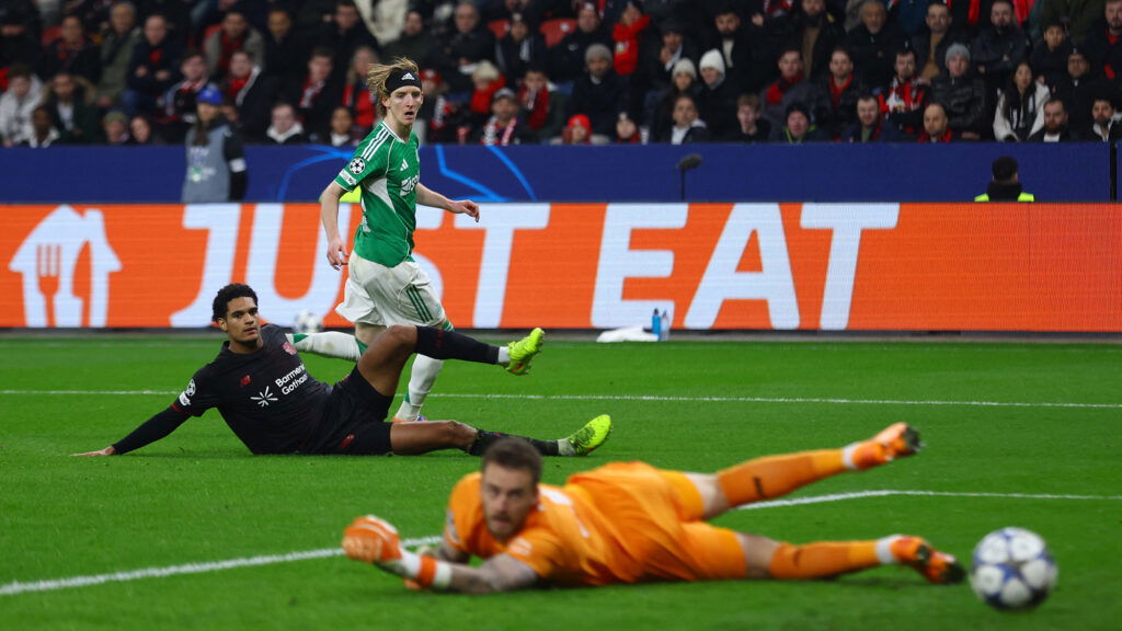 Anthony Gordon Newcastle Hits Post Bayer Leverkusen