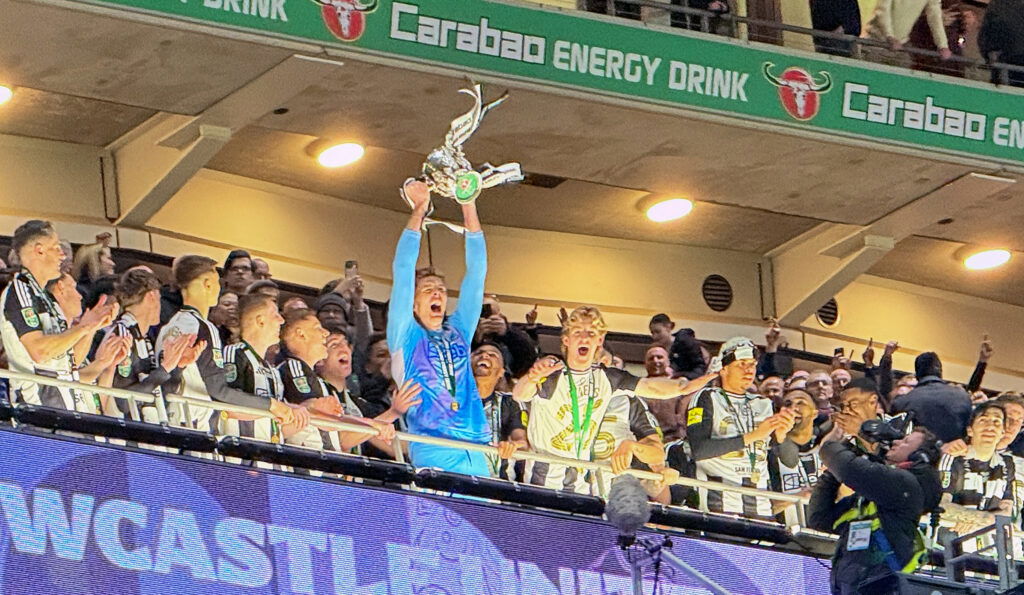 Nick Pope Lifting Carabao Cup Newcastle