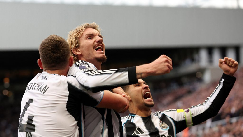 Nic Woltemade Goal Celebration Bruno Botman Newcastle